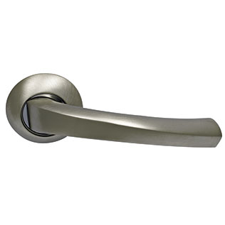 Ручка Archie на круглой розетке SILLUR 1O9 S.CHROME — купить в Miss Doors